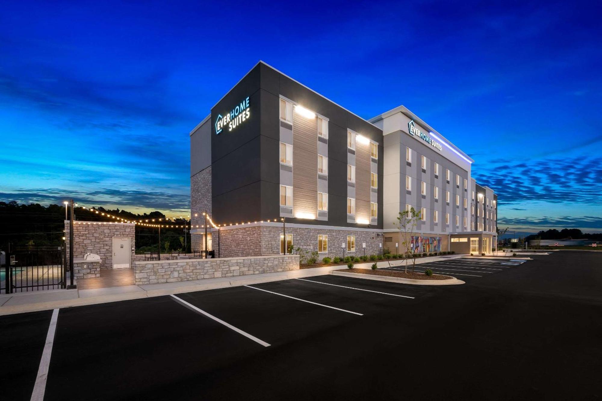 Everhome Suites Fayetteville Near Fort Bragg Eksteriør billede